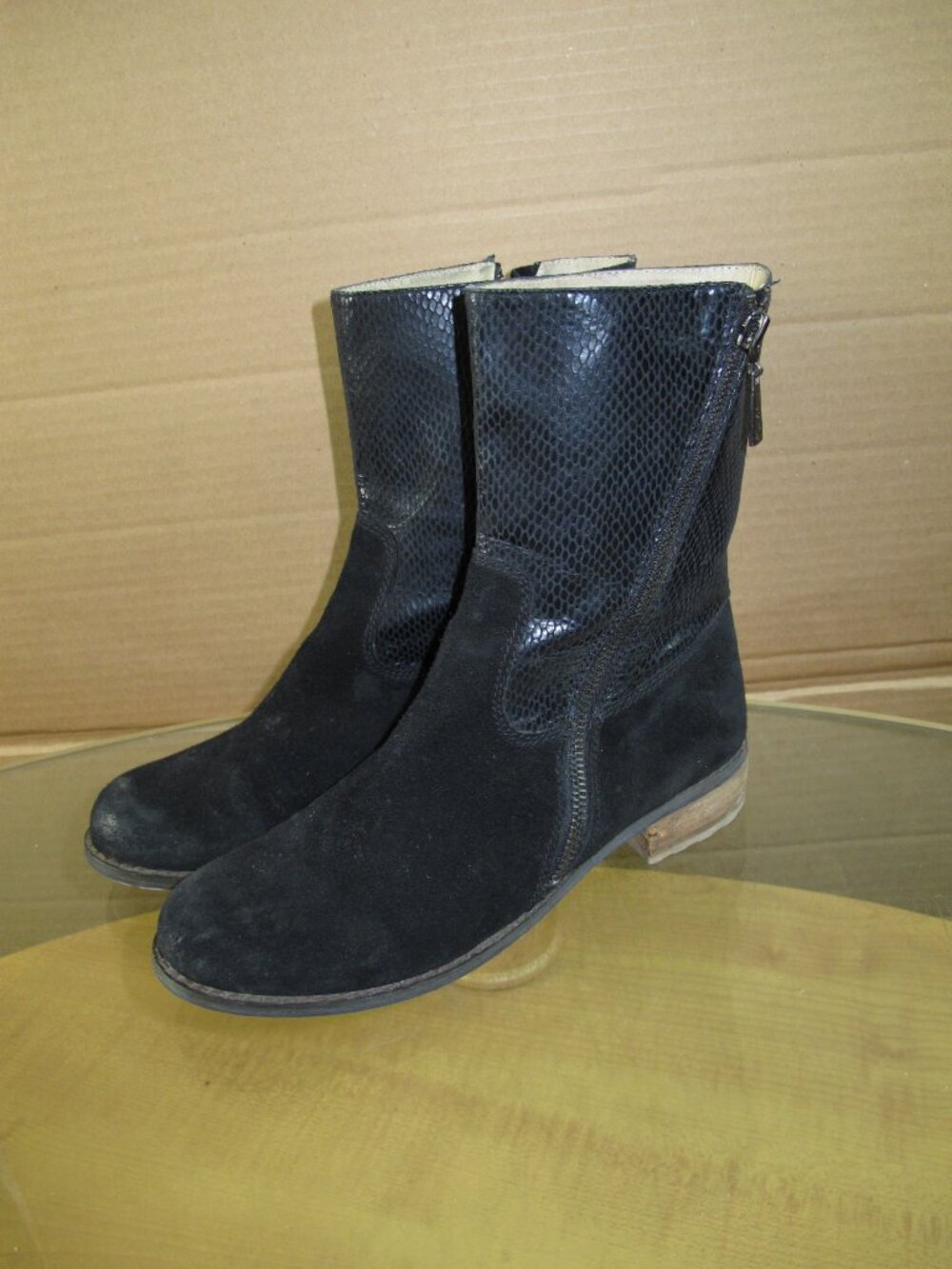 Matt Bernson Mid Calf Boots Women's Black Suede Leather Zip Size 6.5